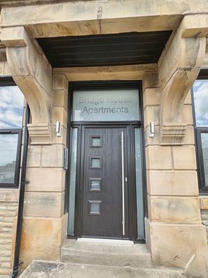 Entrance hall- click for photo gallery